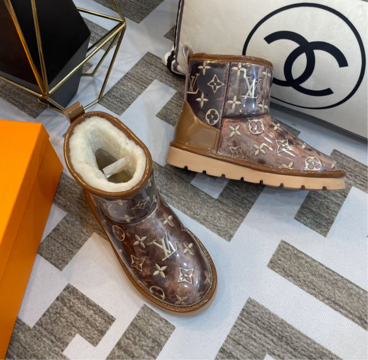 New LV woman boots